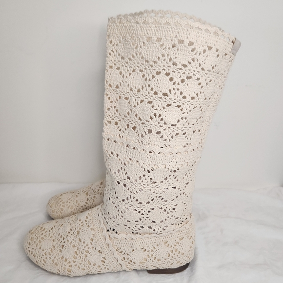 Crochet Lace Boots - Picture 4 of 14